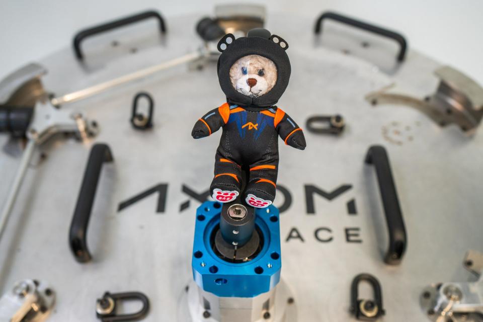 Be part of this memorable moment with the unique replica of Axiom Space’s next generation spacesuit worn by the crew. Available now in select stores, online at Build-A-Bear and axiomspace.com.