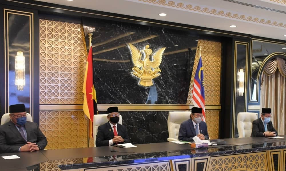 GPS outlines Covid-19 plan to Agong, keeps political cards close to chest