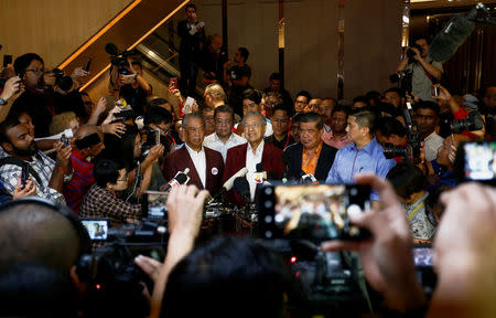 Mahathir Mohamad, former Malaysian prime minister and opposition candidate for Pakatan Harapan (Alliance of Hope) attends a news conference after general election, in Petaling Jaya, Malaysia, May 9, 2018. REUTERS/Lai Seng Sin