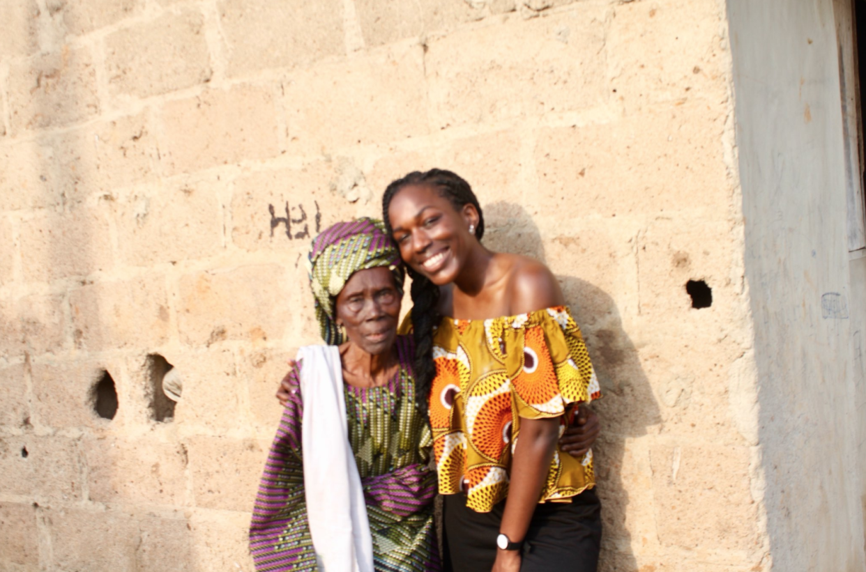 This photo shoot featuring a 108-year-old woman and her granddaughter is beautiful. (Photo: Twitter/Hannah Ajala)