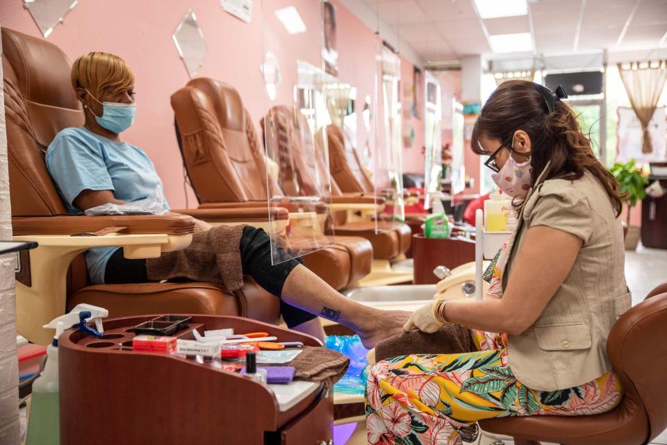 texas coronavirus lockdown lifting nail salon 