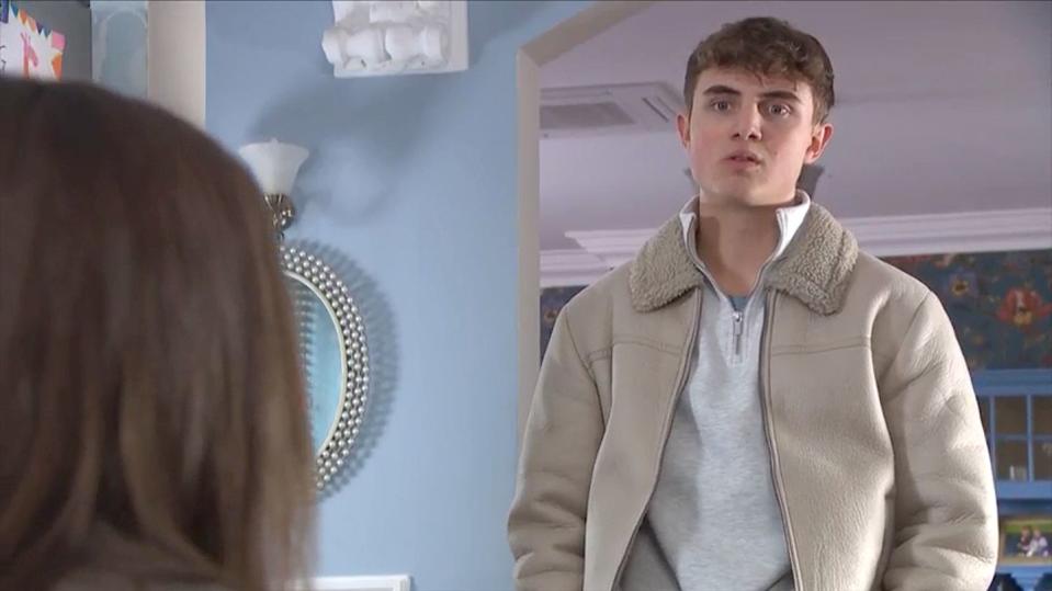 jj in hollyoaks