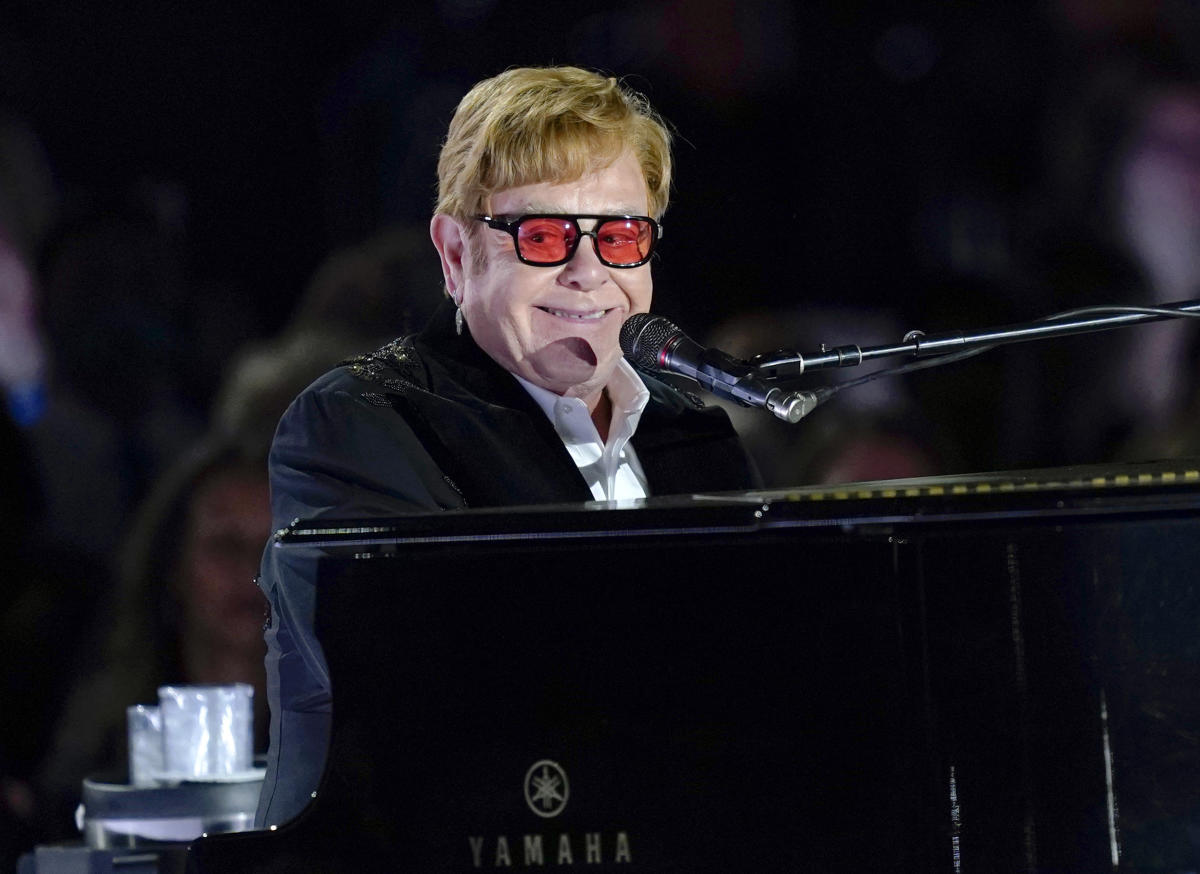 Elton John jouera Glastonbury alors que la tournée épique tire à sa fin