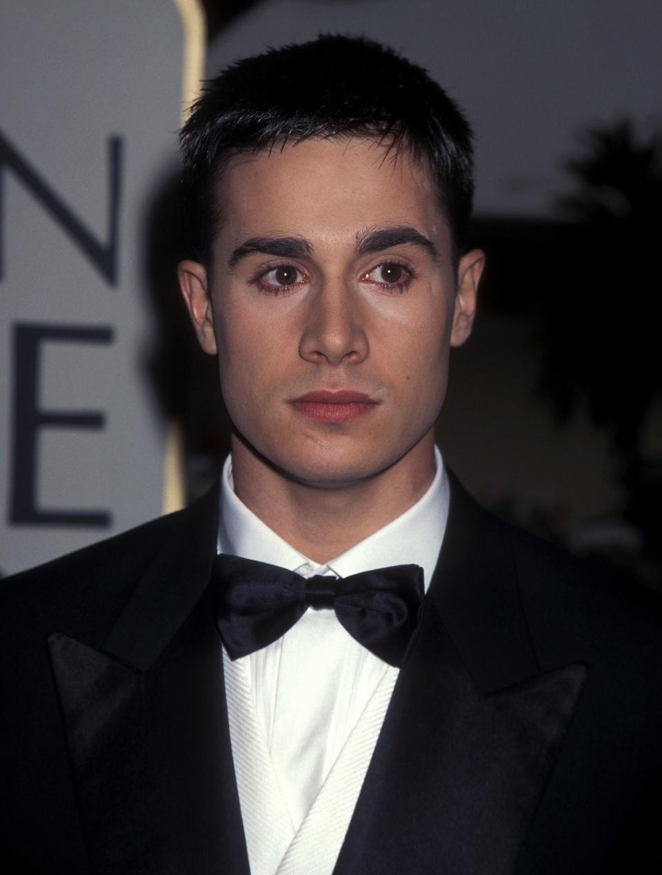 Freddie Prinze, Jr. attends the 1996 Golden Globe Awards.