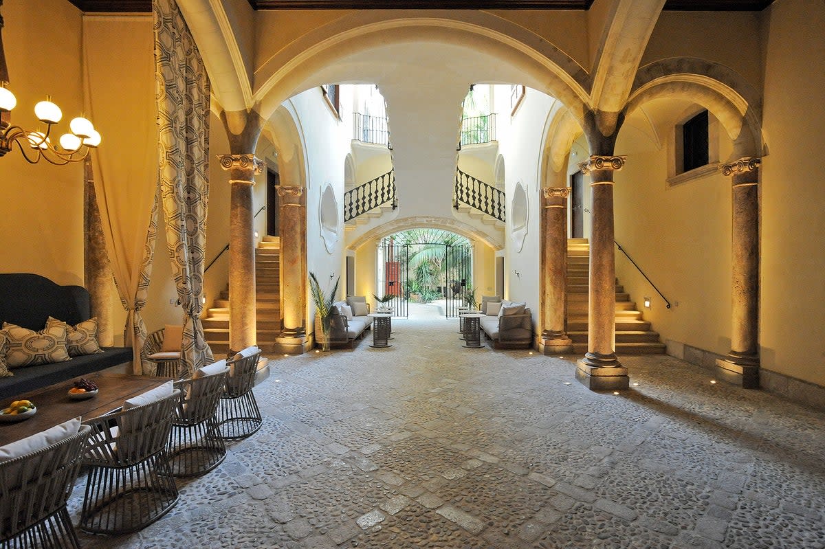 Stay in the lap of luxury at this opulent 18th-century mansion (Palacio Can Marques)