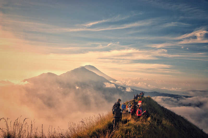 峇里巴杜爾火山被當地人稱為「聖山」。
（圖：balinewsinside@facebook）
