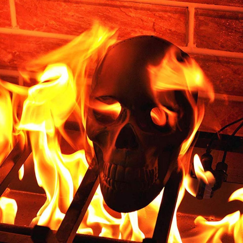14) Skull Fire Log