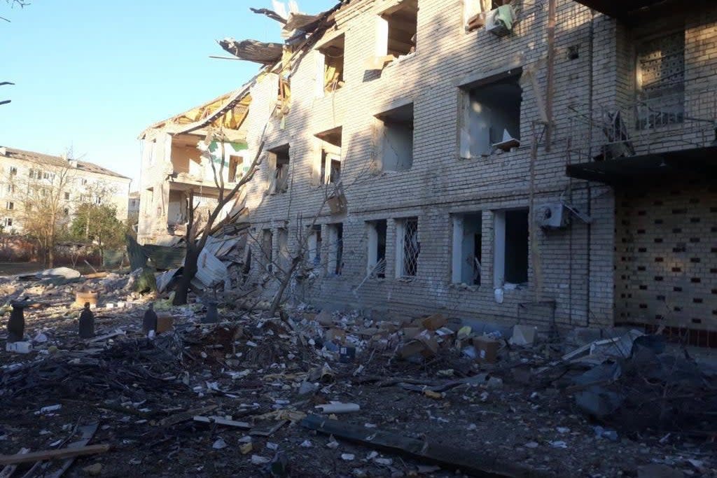 A building destroyed by Russian strikes in Kherson, Ukraine (https://t.me/olexandrprokudin/1665)
