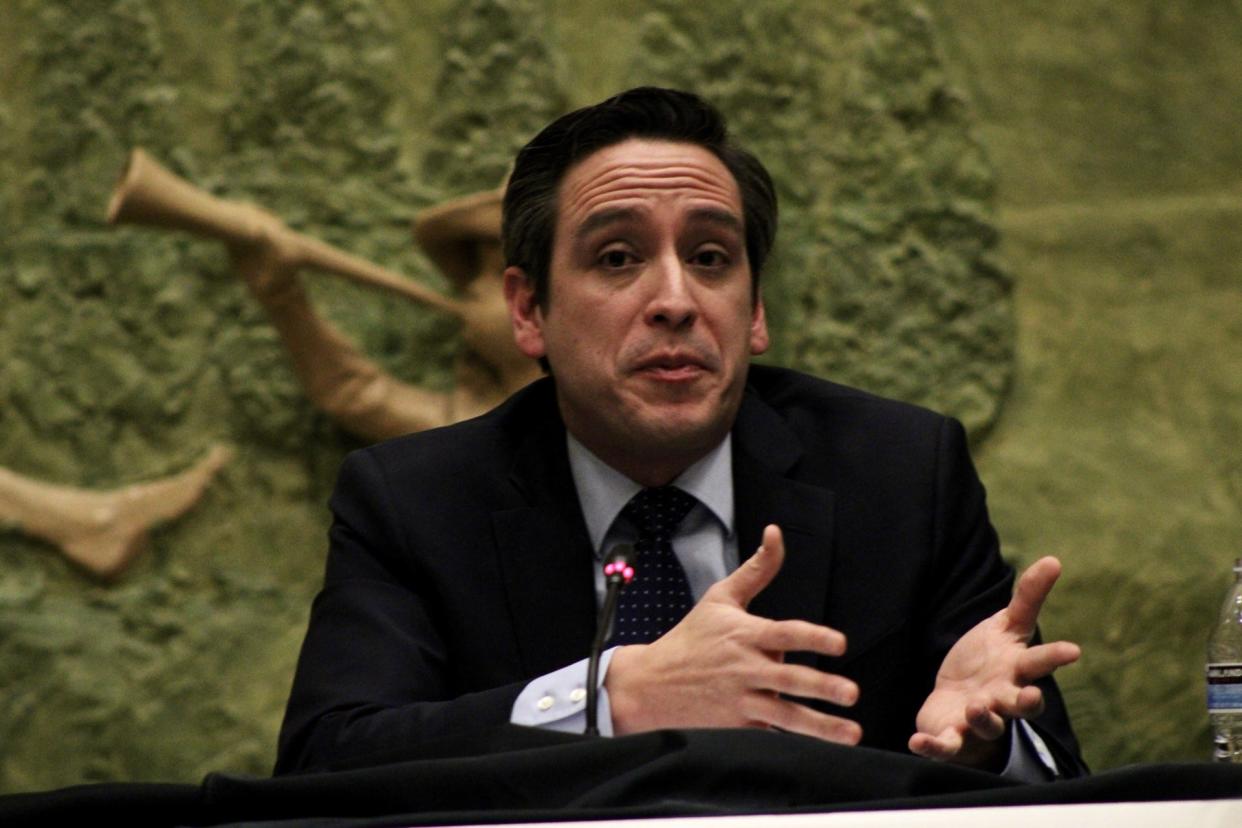 Former El Paso County Commissioner Vince Perez speaks during a forum for candidates in the Texas House District 77 race. The event was hosted by the El Paso Chamber and Raise Your Hand Texas, an Austin-based education advocacy group.