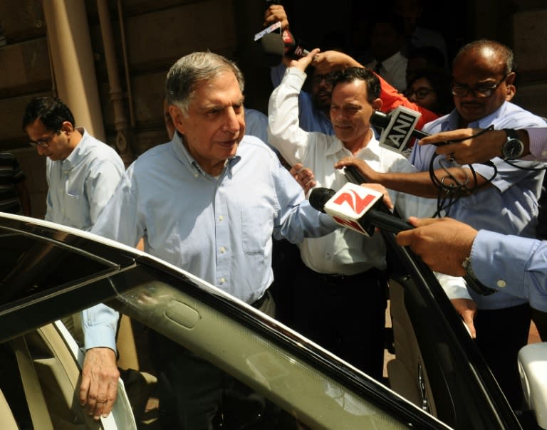 Tata Group's interim chairman Ratan Tata (2nd L) was said to have become increasingly upset by the company's direction