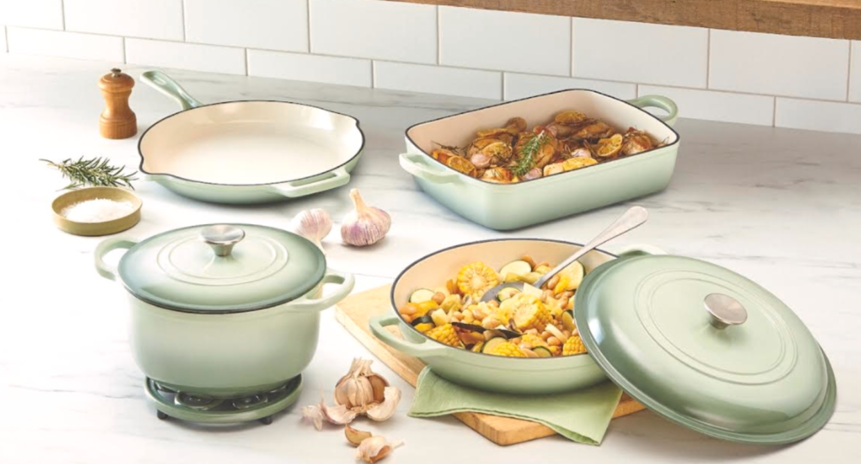 Aldi Crofton cook ware range.