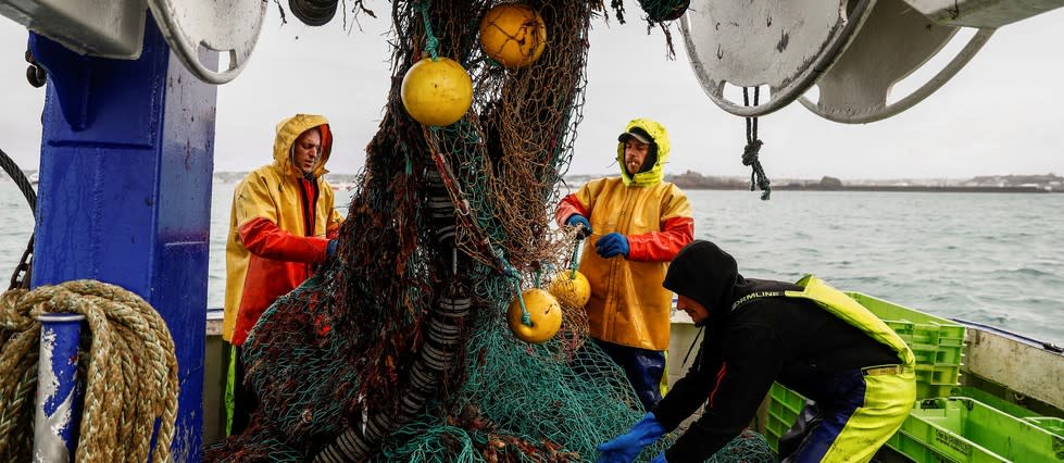 La situatione est tendue aussi dans la région de Boulogne-sur-Mer (Hauts-de-France), où des dizaines de pêcheurs n’ont pu accéder aux eaux britanniques depuis des mois. 
