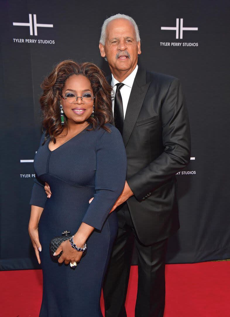 Oprah Winfrey junto a su pareja, Stedman Graham