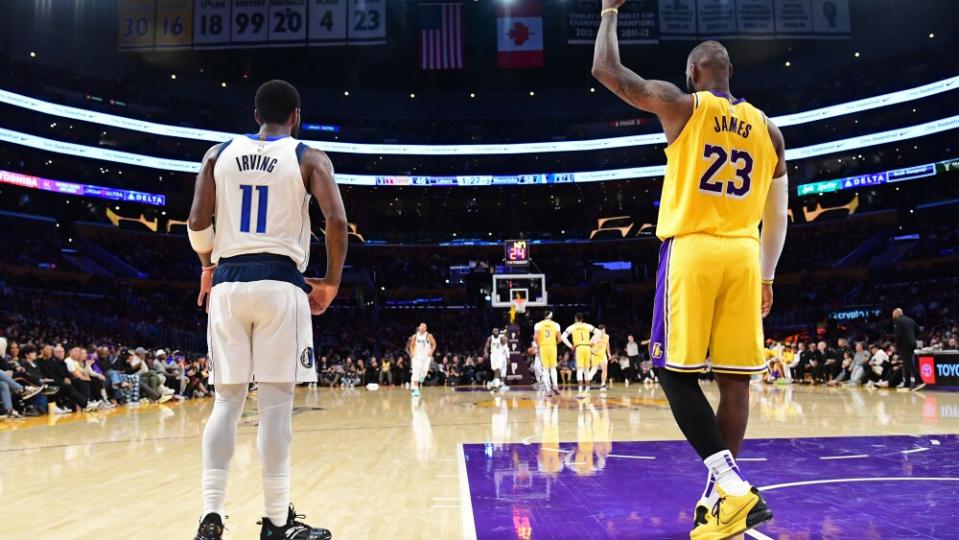 Dallas Mavericks v Los Angeles Lakers