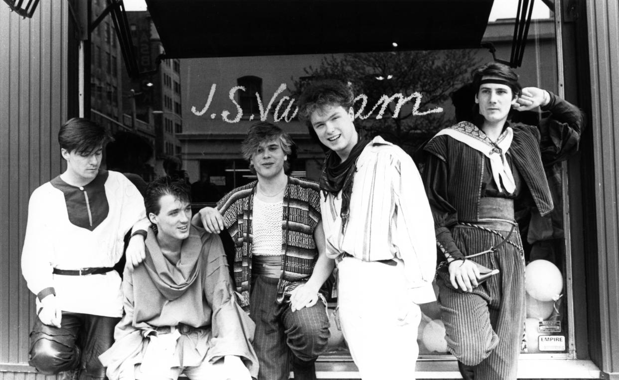 Photo of Tony HADLEY and SPANDAU BALLET and Gary KEMP and Martin KEMP; L-R: John Keeble, Martin Kemp, Steve Norman, Gary Kemp, Tony Hadley  (Photo by Ebet Roberts/Redferns)