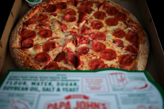 <p>Luke Sharrett/Bloomberg via Getty Images</p> Papa Johns pizza