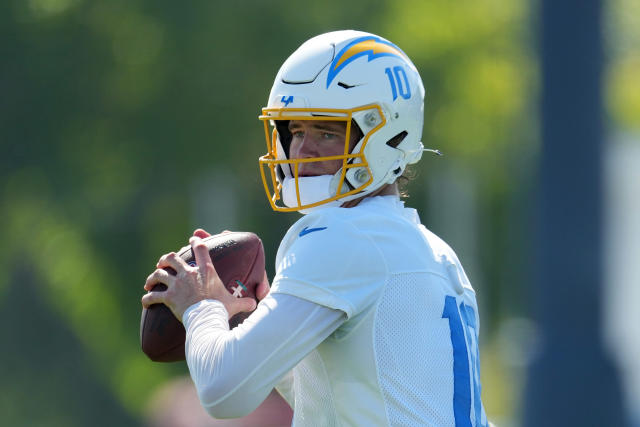 Breaking down the cap: Chargers QB Justin Herbert's new contract
