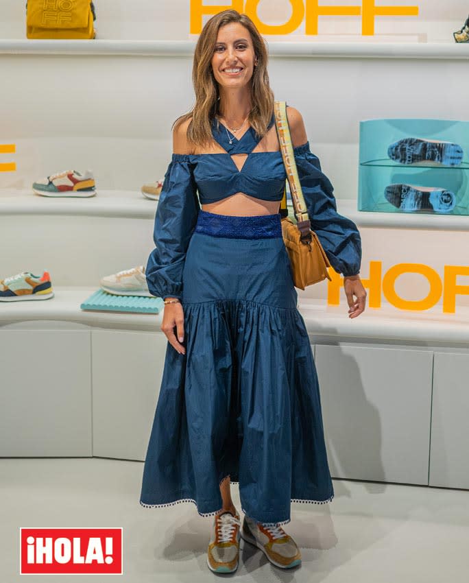 Ana Boyer zapatillas look