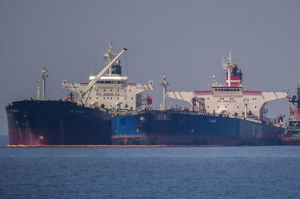 oil tanker