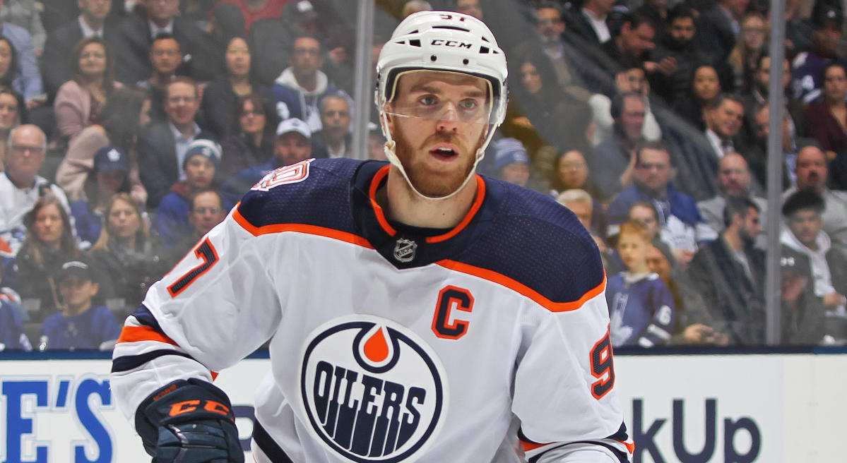 How serious is Connor McDavid's injury and what do the Oilers do