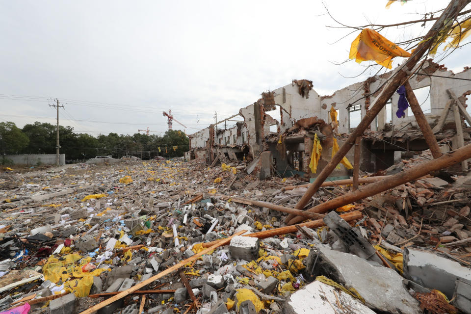 Factory explosion in China kills dozens