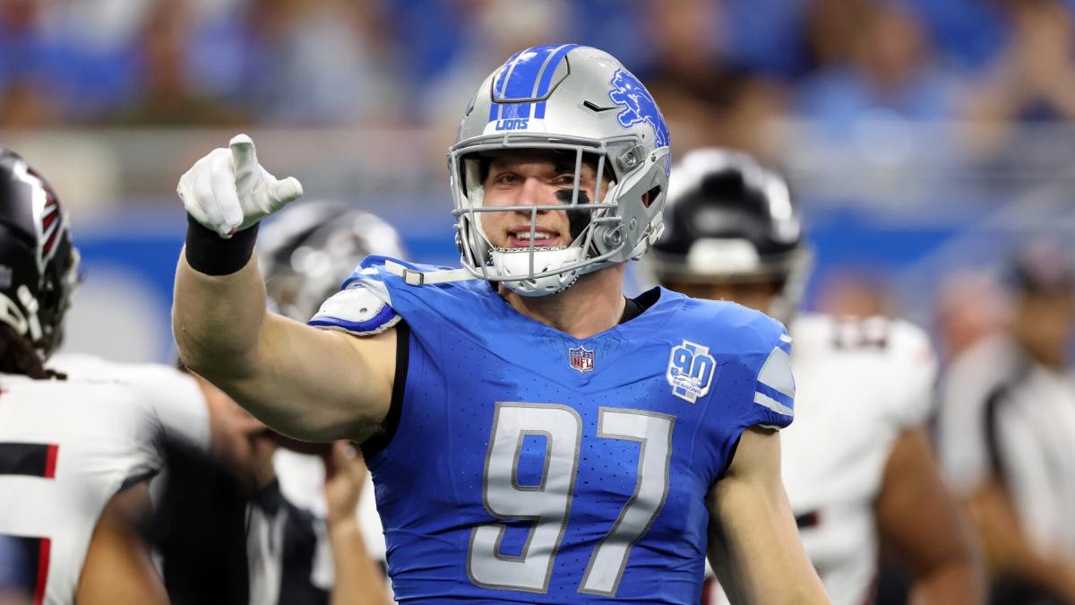 Aidan Hutchinson named NFC Defensive Player of the Week, second Lions  rookie awarded - CBS Detroit