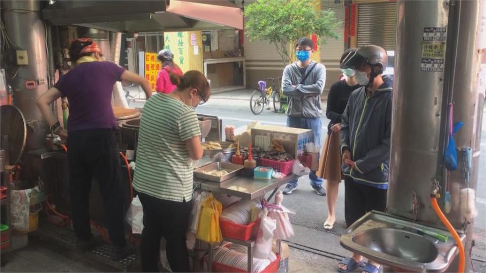 南投竹山排隊名店　大煎餃內餡飽滿、外皮酥脆