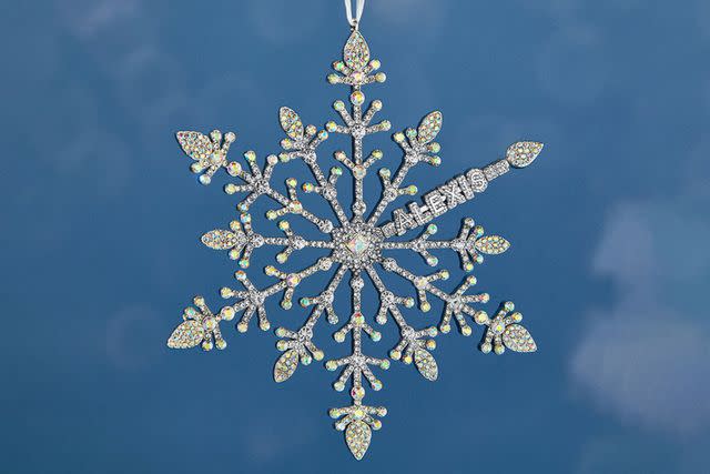 <p>BaubleBar</p>