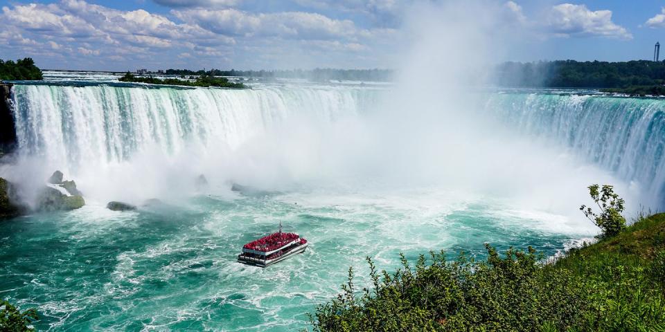 3) Ontario: Take a Boat Ride to See Niagara Falls