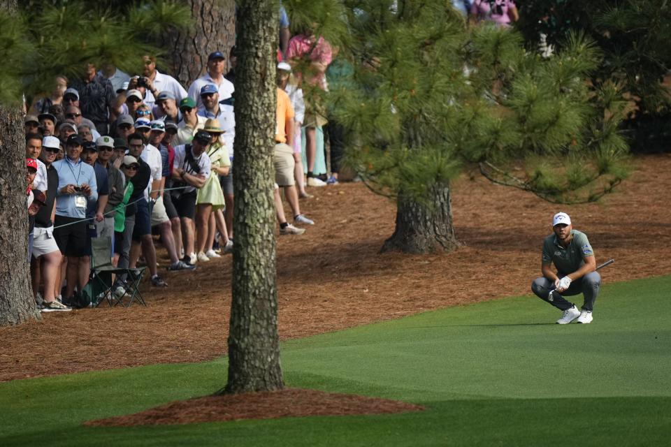 Sam Burns waits to hit on the 10th hole during a practice round in preparation for the Masters golf tournament at Augusta National Golf Club Wednesday, April 10, 2024, in Augusta, GA. (AP Photo/Matt Slocum)