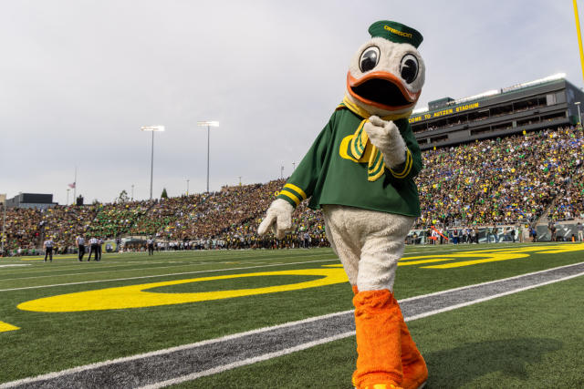 Ducks travel to USC for crucial series - University of Oregon Athletics