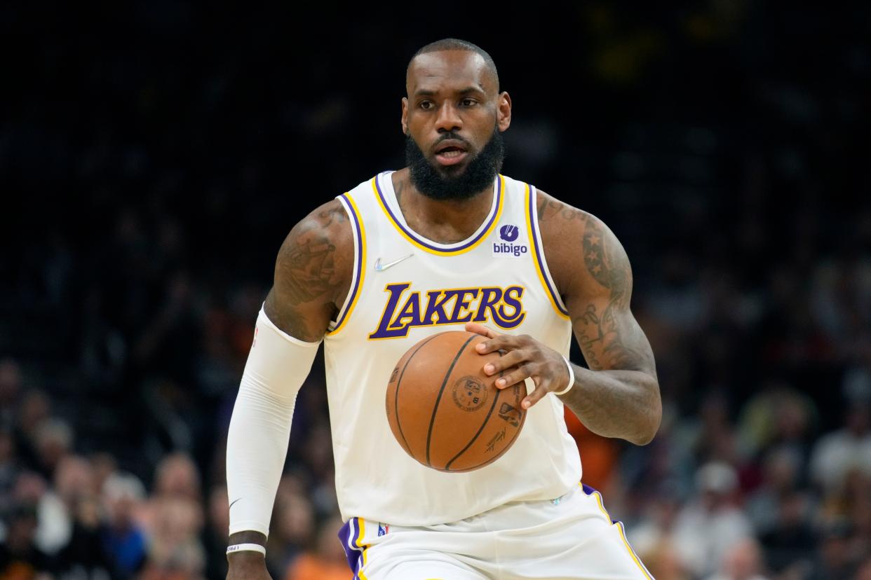 Los Angeles Lakers forward LeBron James (6) during the first half of an NBA basketball game against the Phoenix Suns, Sunday, Jan. 13, 2022, in Phoenix. 