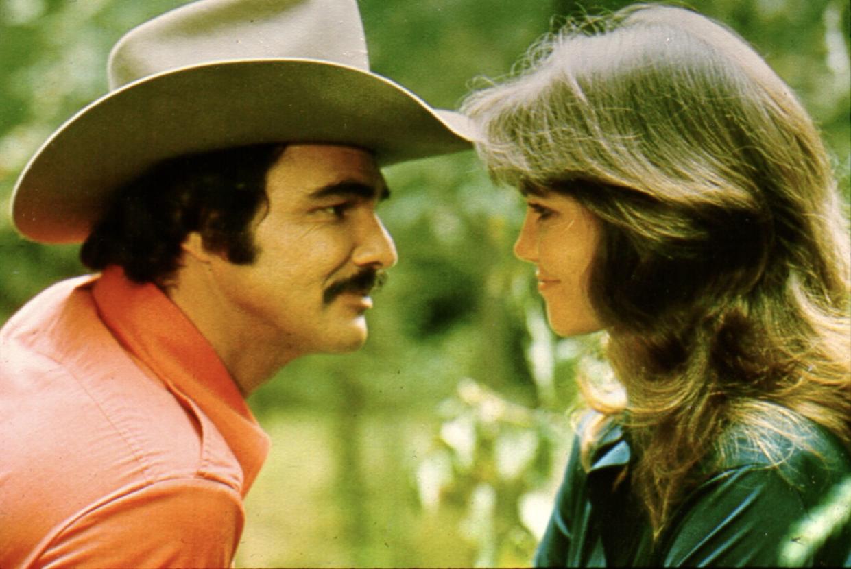 1977: Actors Burt Reynolds and Sally Field in the film 'Smokey and the Bandit'.