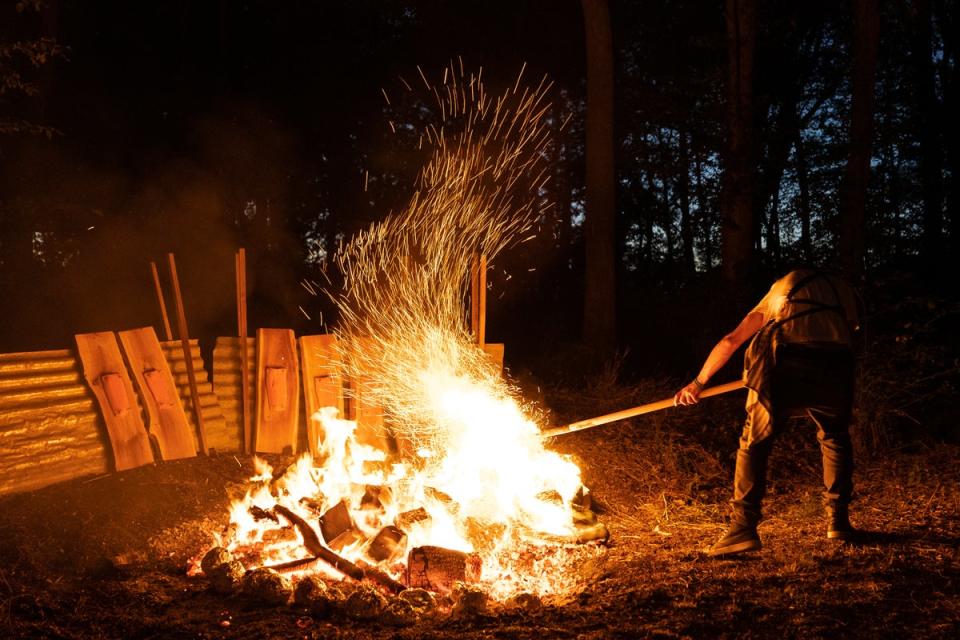 One night of Yoxman is all about cooking with fire (Wilderness Retreat)
