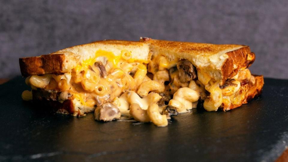 An I Heart Mac & Cheese Stuffed Grilled Cheese Sandwich