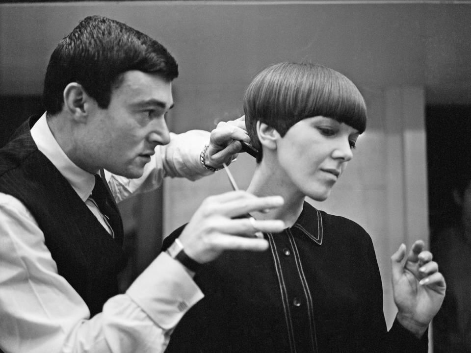 Quant gets her iconic locks cut by hairdressing legend Vidal Sassoon (Getty)
