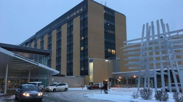 Charles-Le Moyne hospital, located in Longueuil, has adopted new measures to prevent such incidents in the future, the local health agency says. (Radio-Canada - image credit)