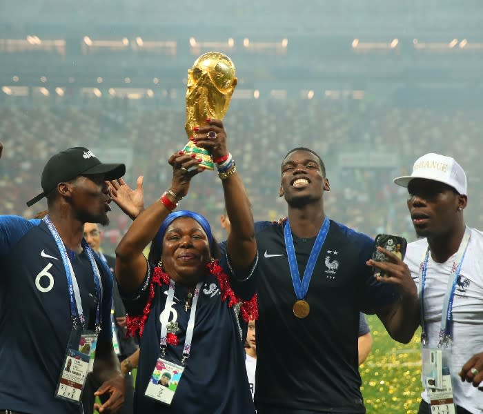 Los tres hermanos Pogba levantan la copa del mundo