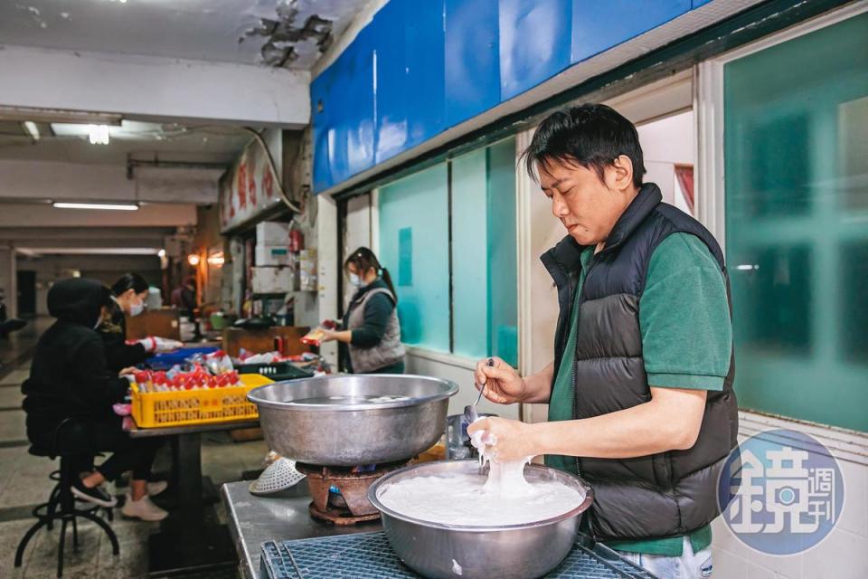 張柏洋10年前返家接班，如今已可獨當一面。