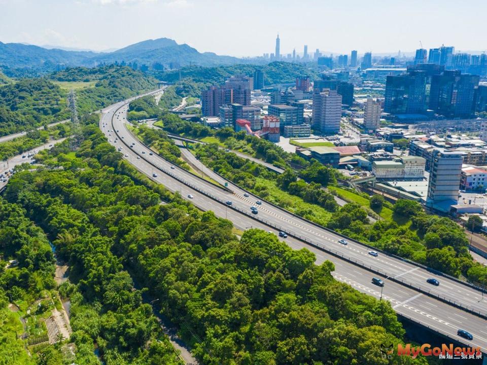 ▲多維的聯外交通要道，北上南下便利串連，離松山機場接軌國際。(圖/業者提供)