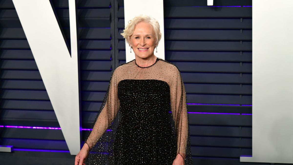 Best of Glenn Close on X: Glenn Close on the set of Hillbilly Elegy. She  posted on instagram I dancing for JOY and GRATITUDE!! So honored by Golden  Globe and SAG nominations