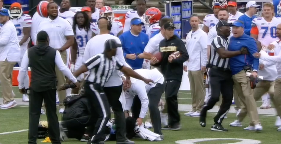 Florida’s Dan Mullen and Vandy’s Derek Mason looking pretty unhappy with each other. (Via ESPN)