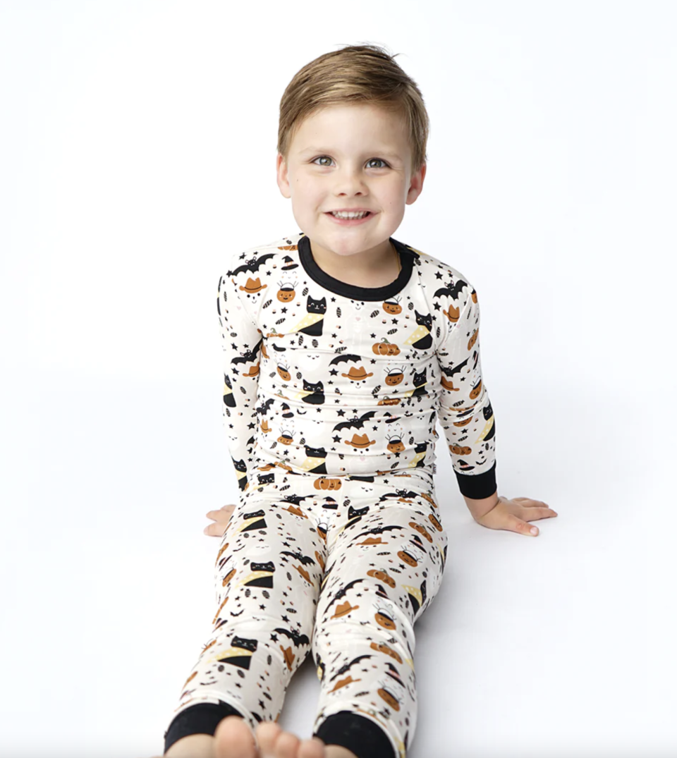 <p><a href="https://go.redirectingat.com?id=74968X1596630&url=https%3A%2F%2Femersonandfriends.com%2Fproducts%2Fhalloween-kids-bamboo-pajama-set-beige&sref=https%3A%2F%2Fwww.thepioneerwoman.com%2Fholidays-celebrations%2Fg36973547%2Fmatching-halloween-pajamas%2F" rel="nofollow noopener" target="_blank" data-ylk="slk:Shop Now;elm:context_link;itc:0;sec:content-canvas" class="link ">Shop Now</a></p><p>Spooky Cute Halloween Bamboo Pajama Set</p><p>emersonandfriends.com</p><p>$41.00</p><span class="copyright">Emerson and Friends</span>