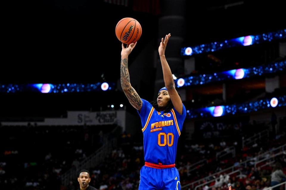 Kentucky signee Johnuel "Boogie" Fland scored 17 points for the victorious East team in Tuesday night's McDonald's All-American Game.