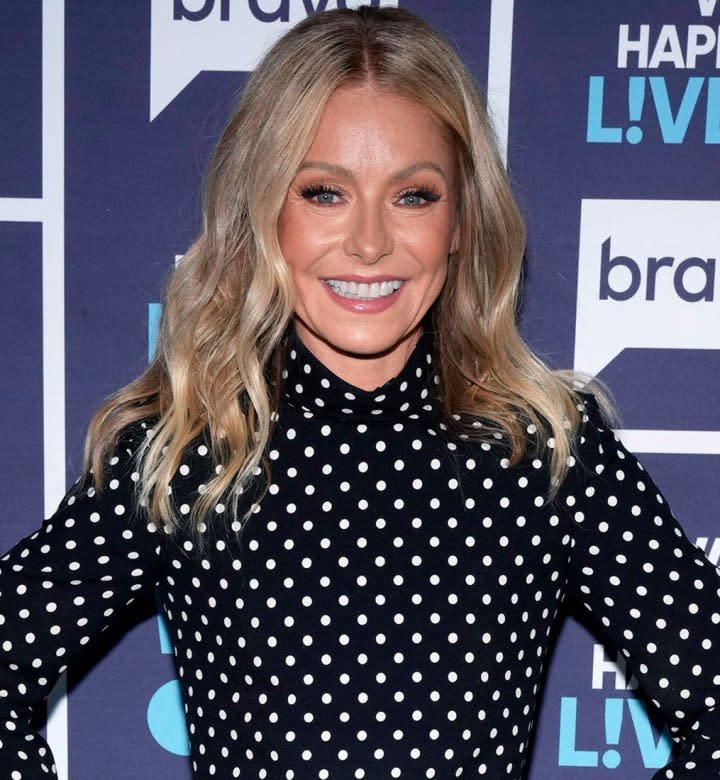 Kelly Ripa Shares Cheeky Photo With Mark Consuelos And Says Its The