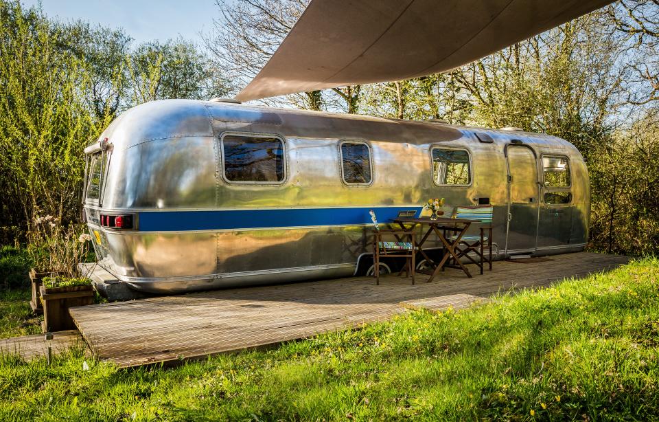 A kitsch Americana camper (Canopy and Stars)