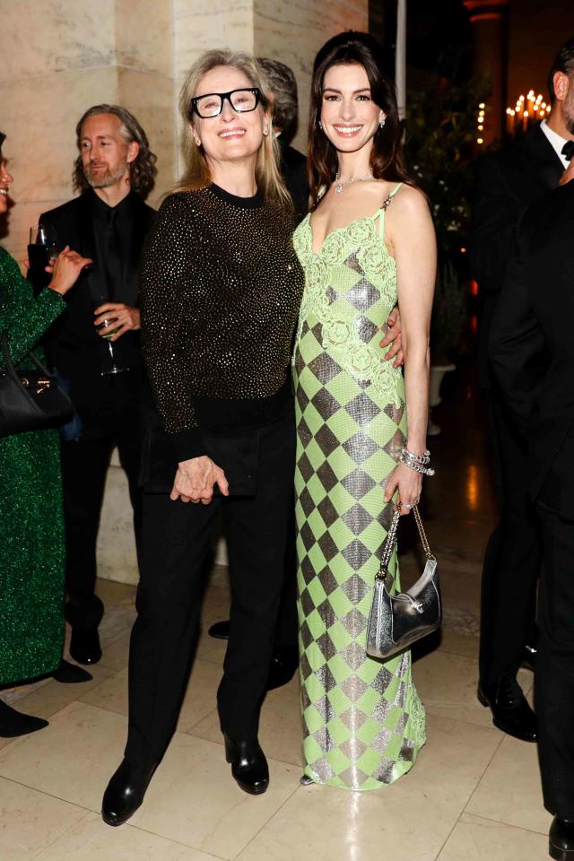 Anne Hathaway and Meryl Streep Had a 'Devil Wears Prada' Reunion in  Coordinating Sequin-Covered Looks