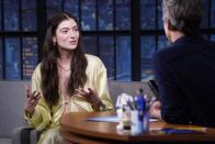 <p>Back on the promo tour for her new album, Lorde appeared on the Late Night With Seth Meyers show completely make-up free. The 'Solar Power' singer kept things super fresh and natural with no make-up, half-up half-down hair and a dress in her now signature colour, yellow, for the TV appearance.</p>