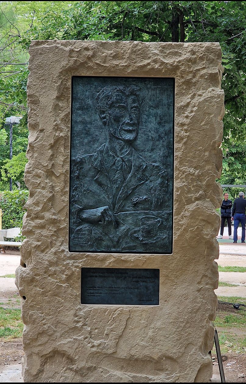 The frieze was set in a 7.8 tonne stone and entitled Takes Coffee in Huesca