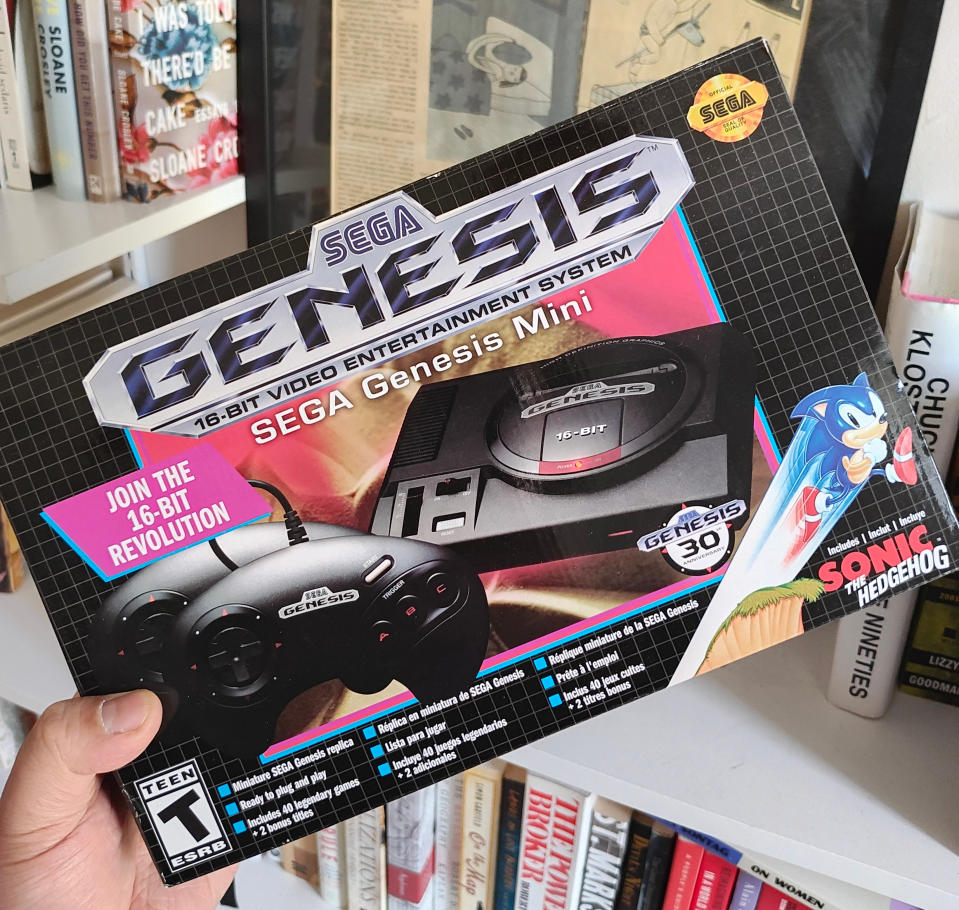 Sega Genesis Mini box